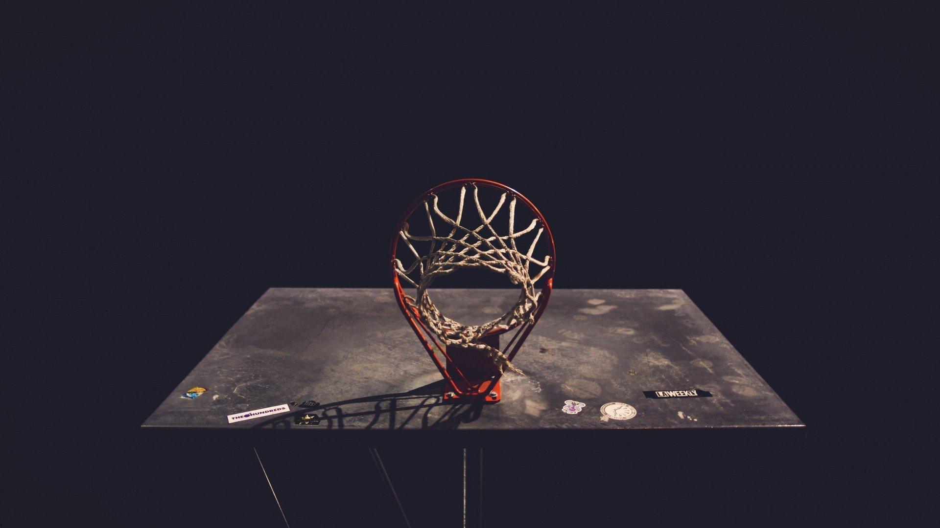  欧冠八强战火重燃，豪门对决引爆全球瞩目|mk体育APP